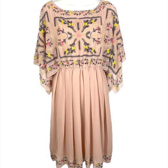 Molly Bracken Dresses & Skirts - NWT Molly Bracken Camilla Dress embroidered Dolman Sleeve Peach Pink Sz S boho